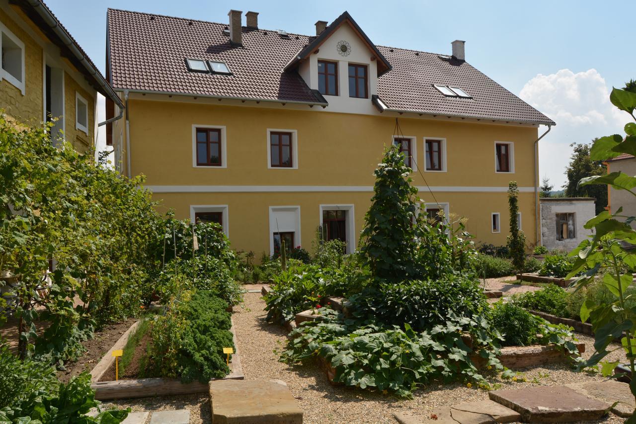 Villa Statek Lunikov à Zizice Extérieur photo